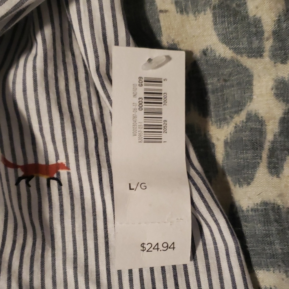 Button down - Picture 3 of 3